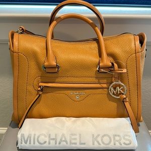 Michael Kors Carine leather medium satchel in Cider. NWT